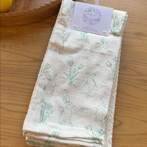 Set of 5 Shabby Chic bunny-themed kitchen towels